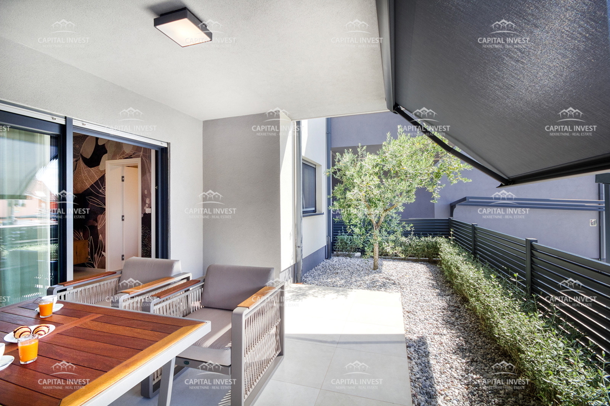 Stanovanje, trisobno, dve terasi, parkirišče, masažna kad, Pula, Istra