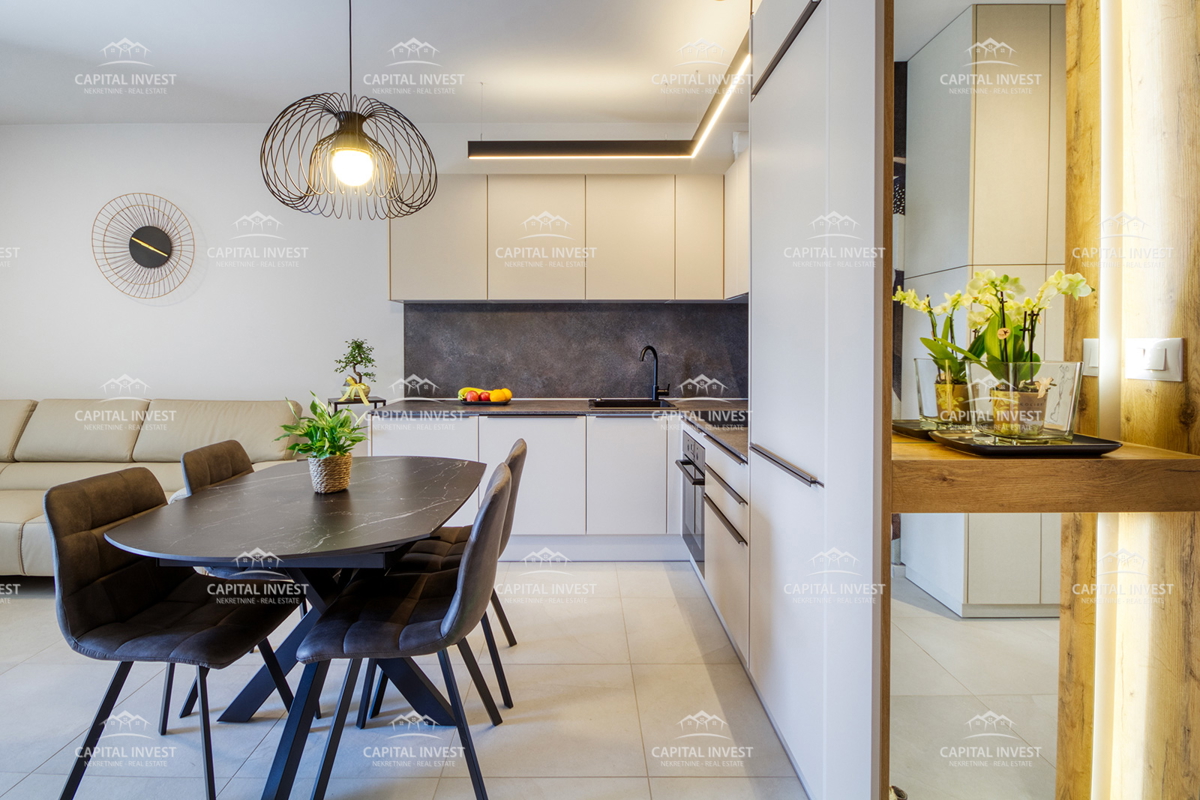 Stanovanje, trisobno, dve terasi, parkirišče, masažna kad, Pula, Istra