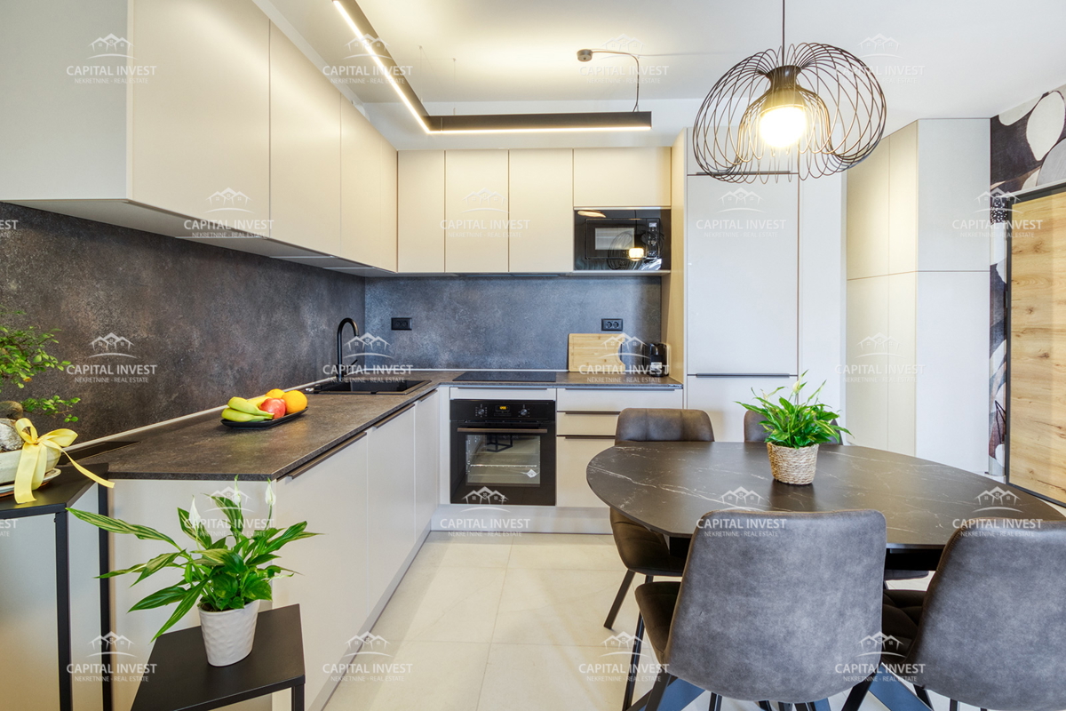 Stanovanje, trisobno, dve terasi, parkirišče, masažna kad, Pula, Istra