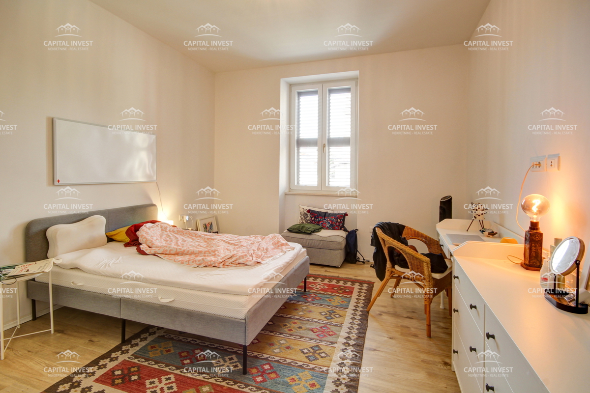 Stanovanje, štirisobno, Pula, Istra