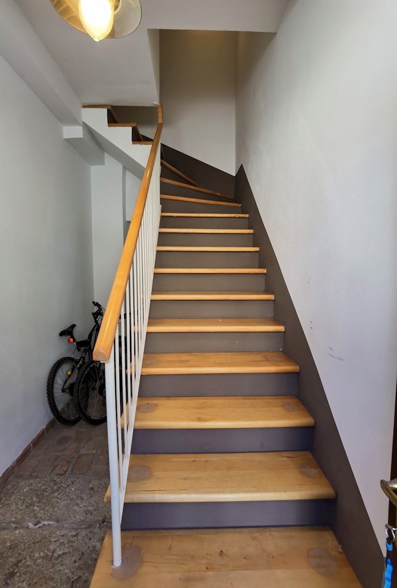 Vrsar - Duplex stanovanje z rustikalnim šarmom v samem centru