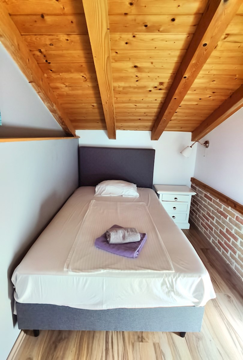 Vrsar - Duplex stanovanje z rustikalnim šarmom v samem centru