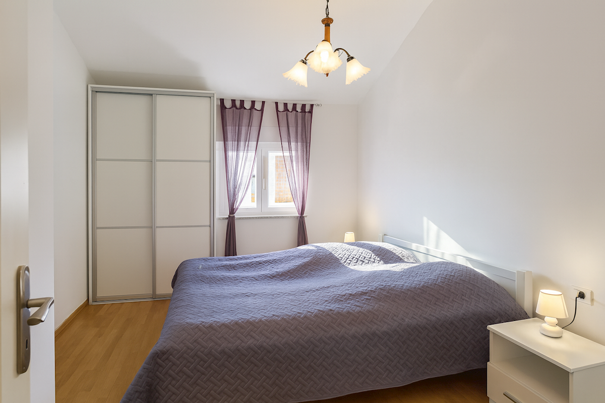 POREČ – DVOJČEK - DVE HIŠE NA PARCELI 748 m² – ODLIČNA INVESTICIJA