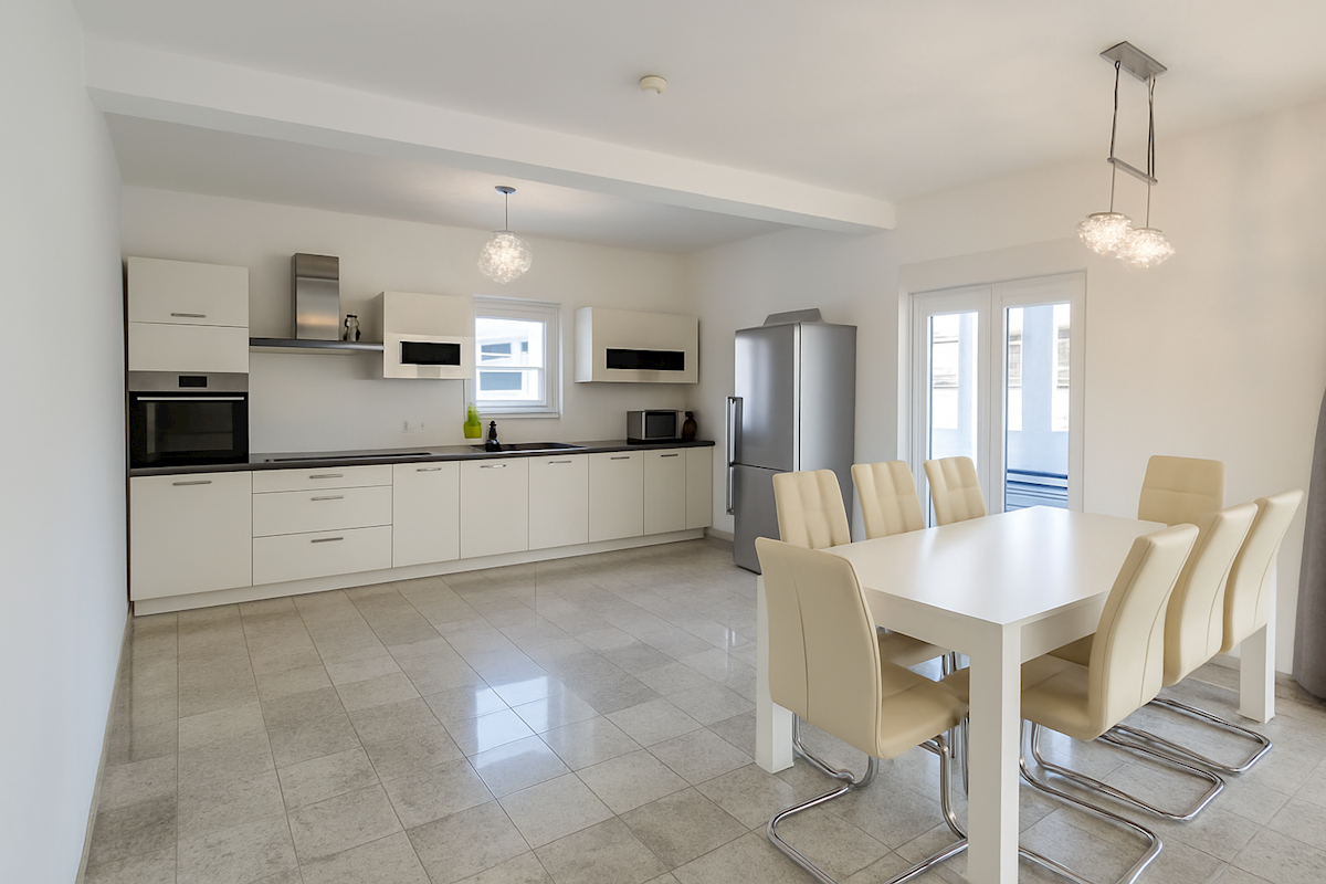 POREČ – DVOJČEK - DVE HIŠE NA PARCELI 748 m² – ODLIČNA INVESTICIJA