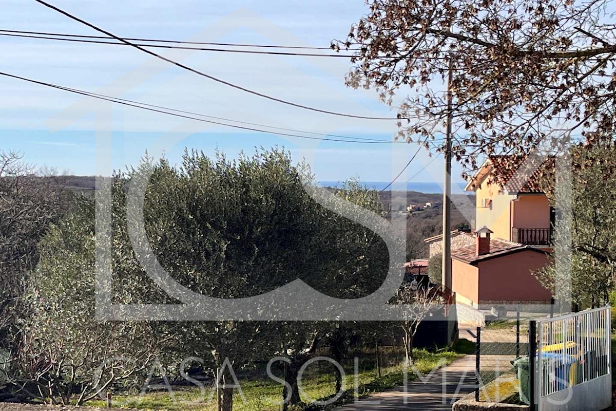Kamnita hiša s pogledom na morje, za adaptacijo - 15 km od Poreča