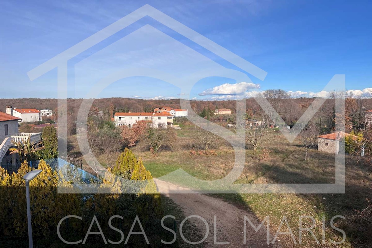 Kamnita hiša s pogledom na morje, za adaptacijo - 15 km od Poreča