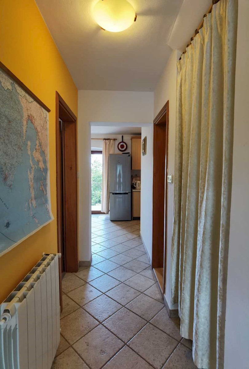 Izvirna, očarljiva istrska kamnita hiša z bazenom