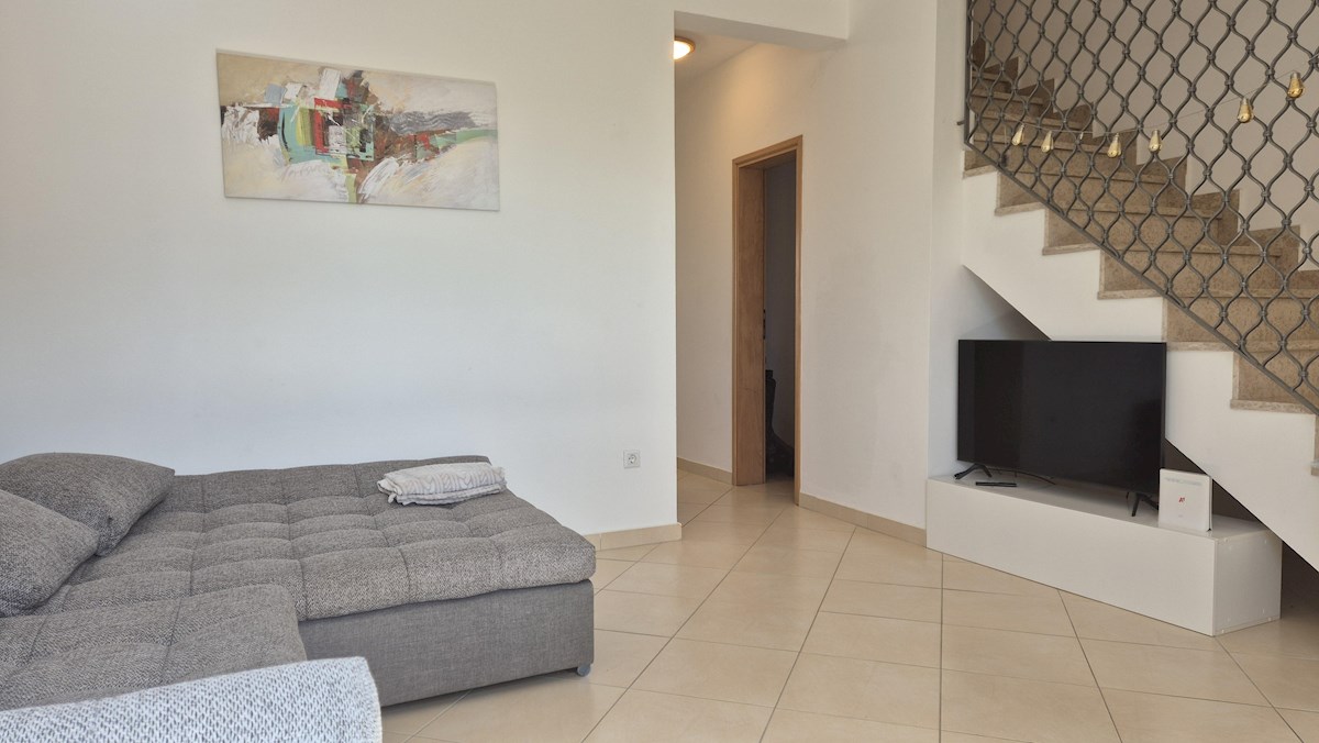 Vrstna hiša z jacuzzijem – 800 m od morja, okolica Poreča