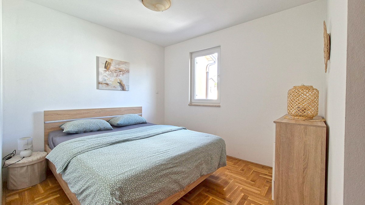 Vrstna hiša z jacuzzijem – 800 m od morja, okolica Poreča