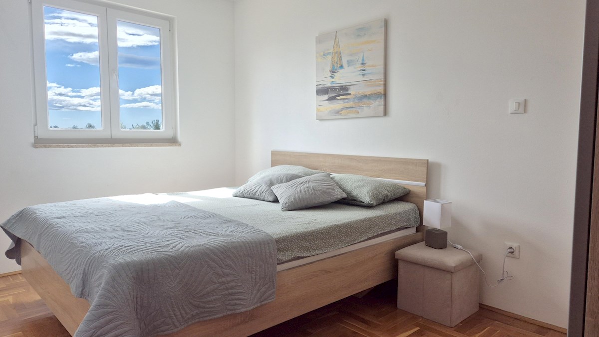 Vrstna hiša z jacuzzijem – 800 m od morja, okolica Poreča