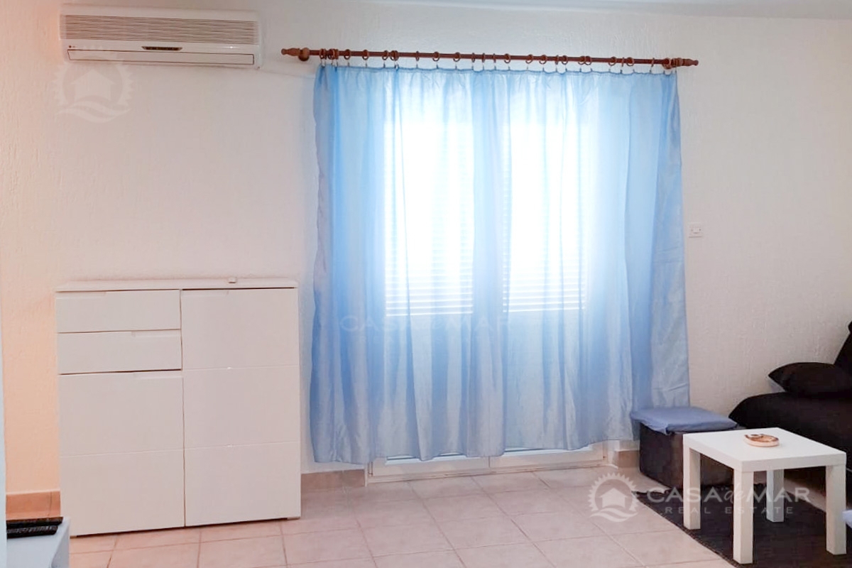 Enosobni apartma v Crikvenici s pogledom na morje