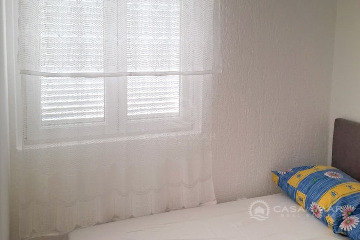 Enosobni apartma v Crikvenici s pogledom na morje