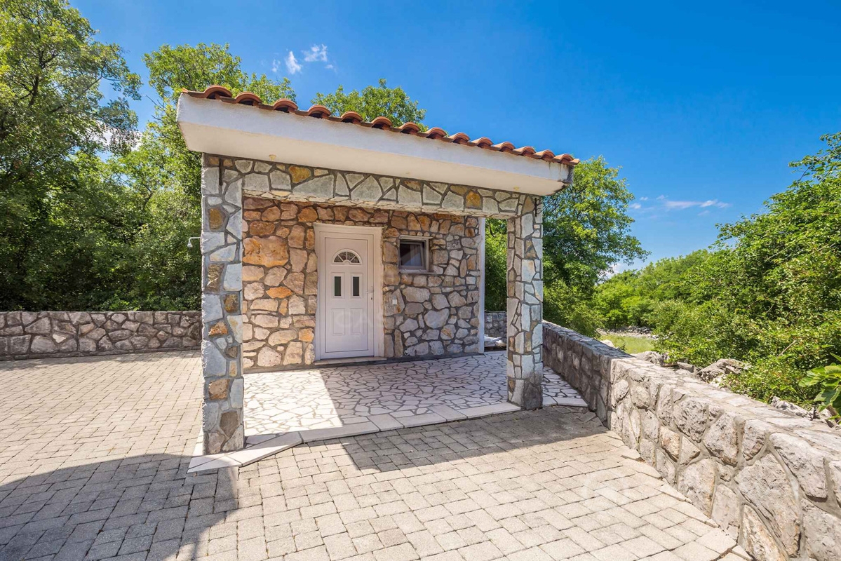 Hiša Dobrinj, 110m2