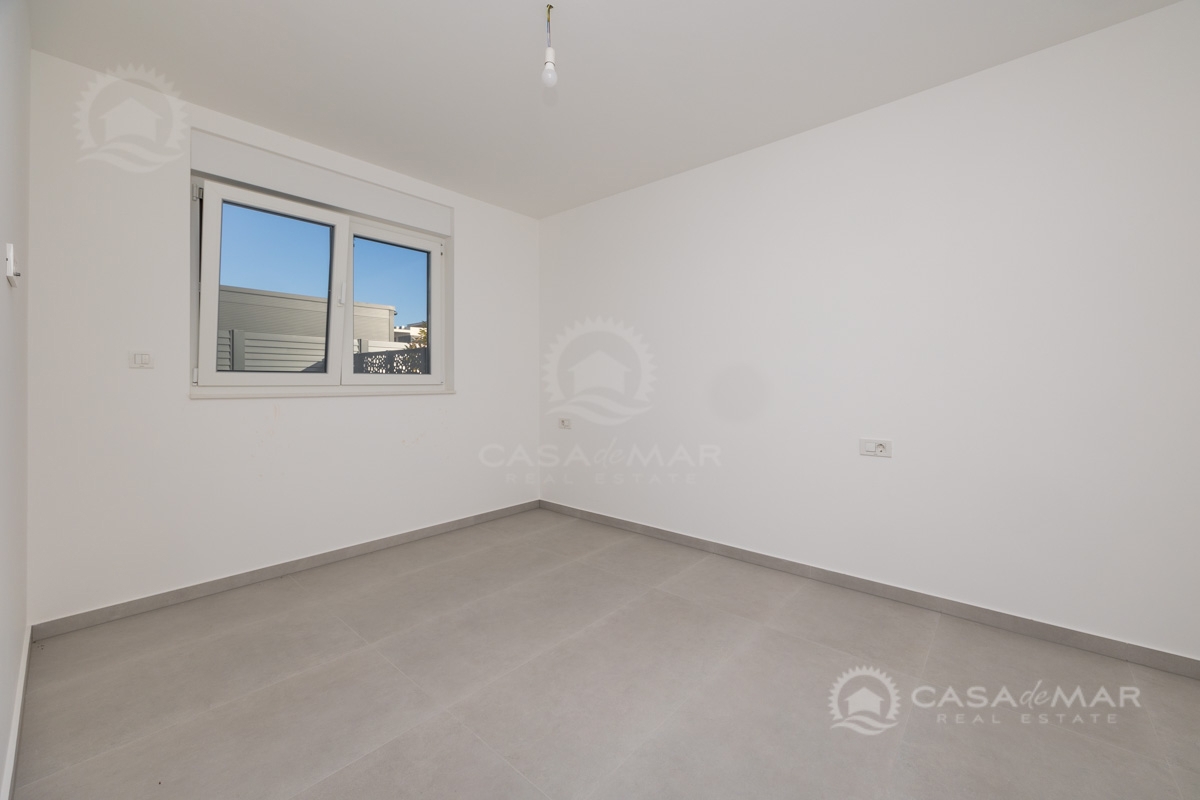 Apartma v Malinski s pogledom na morje in dodatnim apartmajem v pritličju – novogradnja!