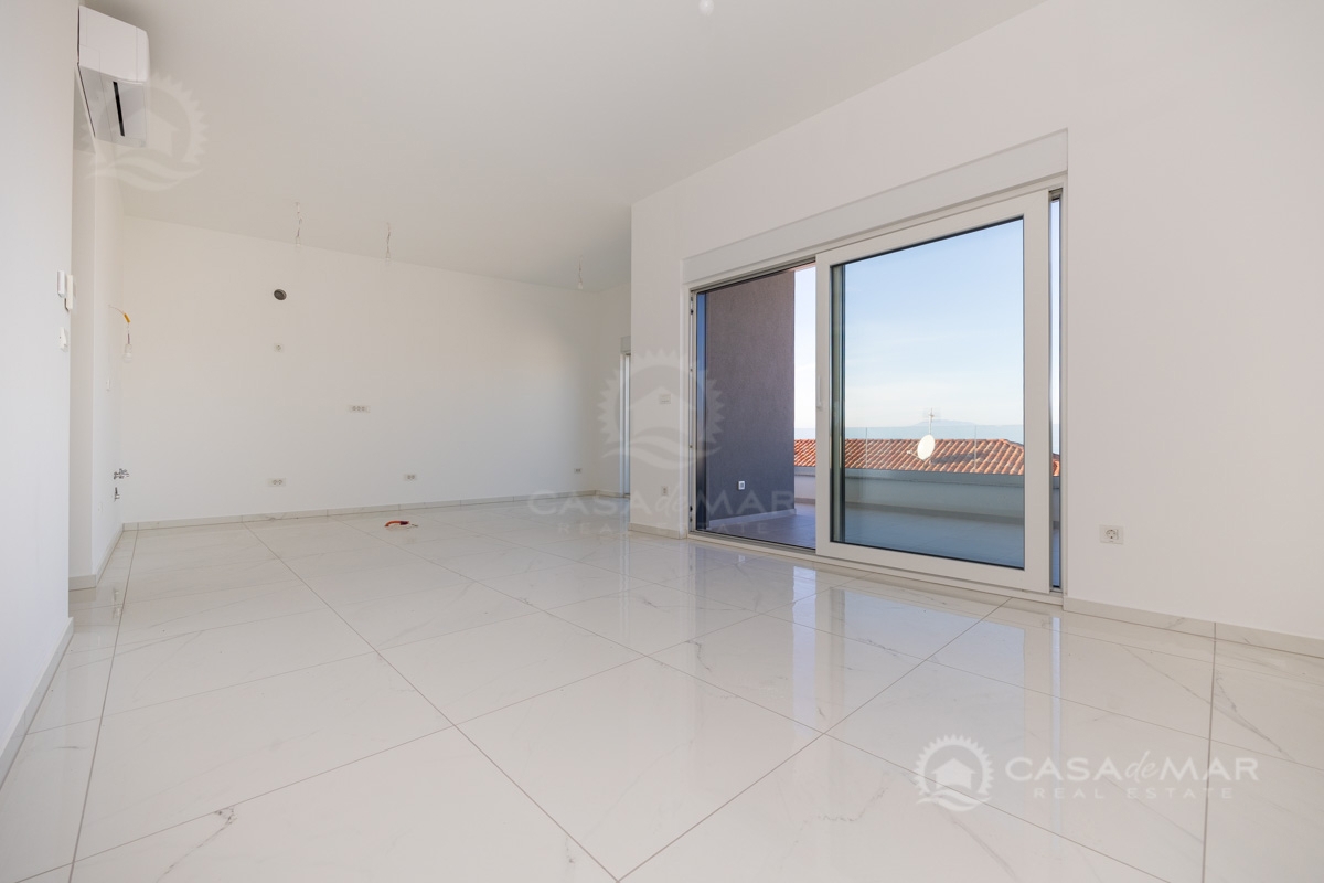 Apartma v Malinski s pogledom na morje in dodatnim apartmajem v pritličju – novogradnja!