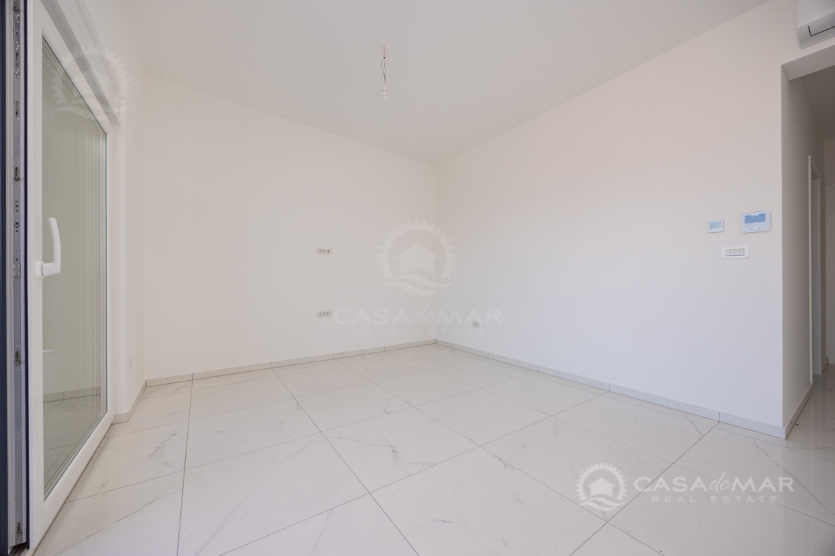 Apartma v Malinski s pogledom na morje in dodatnim apartmajem v pritličju – novogradnja!