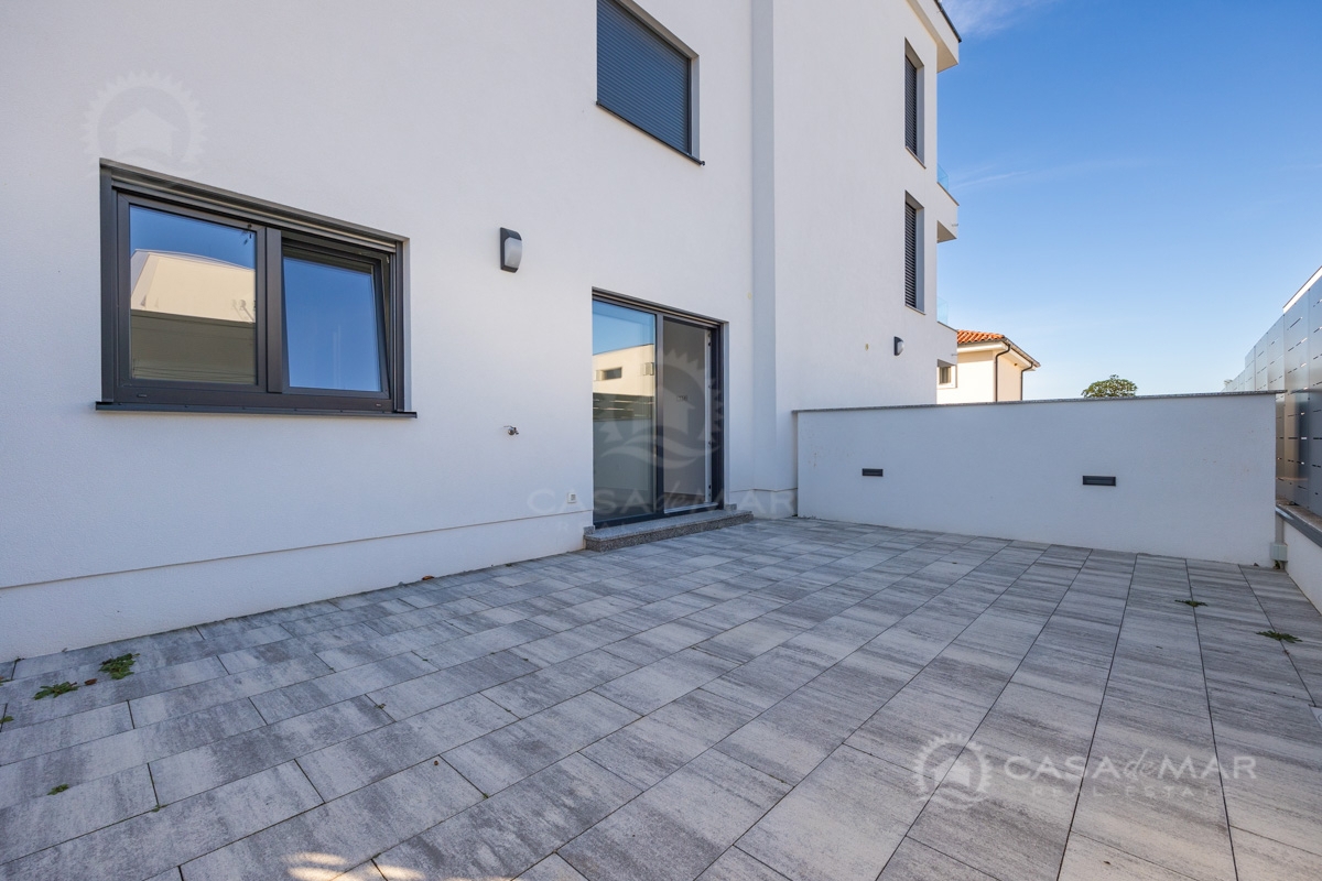 Apartma v Malinski s pogledom na morje in dodatnim apartmajem v pritličju – novogradnja!