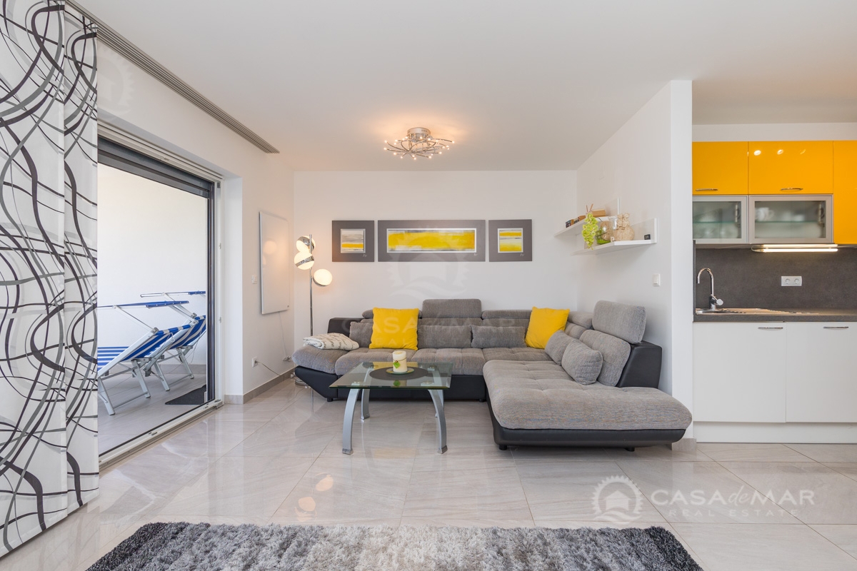 Stanovanje Malinska, Malinska-Dubašnica, 91m2