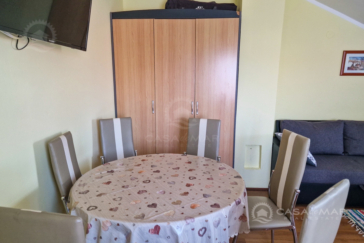 Hiša Malinska, Malinska-Dubašnica, 220m2