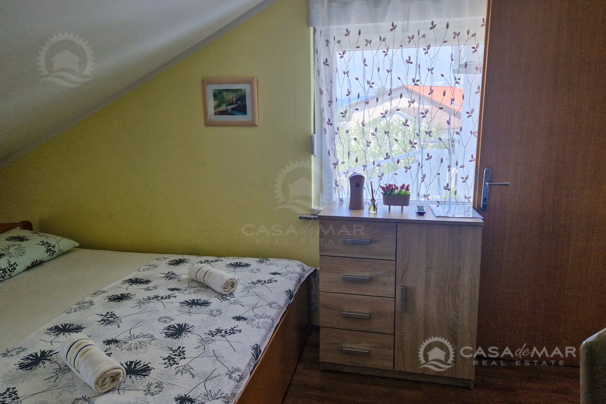 Hiša Malinska, Malinska-Dubašnica, 220m2