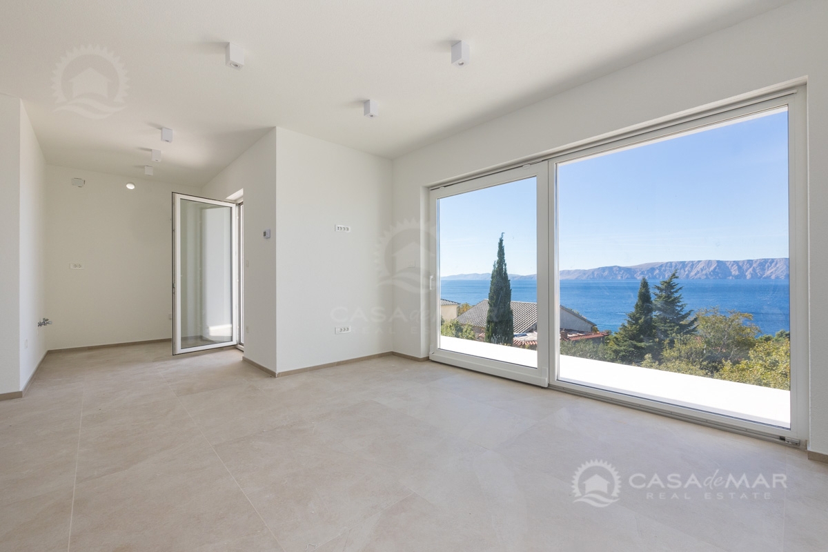 Apartma v novogradnji s prekrasnim panoramskim pogledom na morje