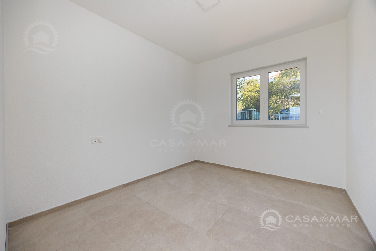 Apartma v novogradnji s prekrasnim panoramskim pogledom na morje