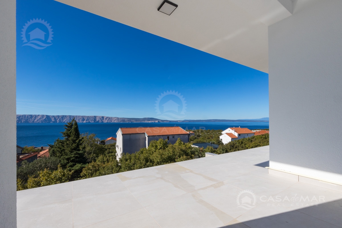 Apartma v novogradnji s prekrasnim panoramskim pogledom na morje