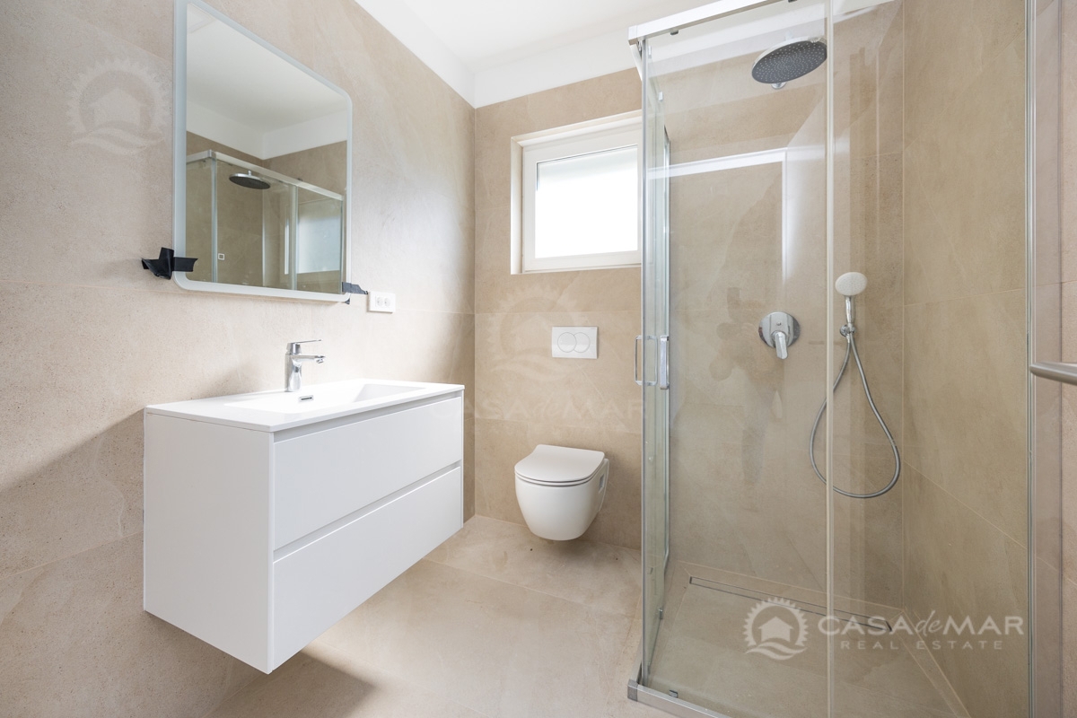 Apartma v novogradnji s prekrasnim panoramskim pogledom na morje