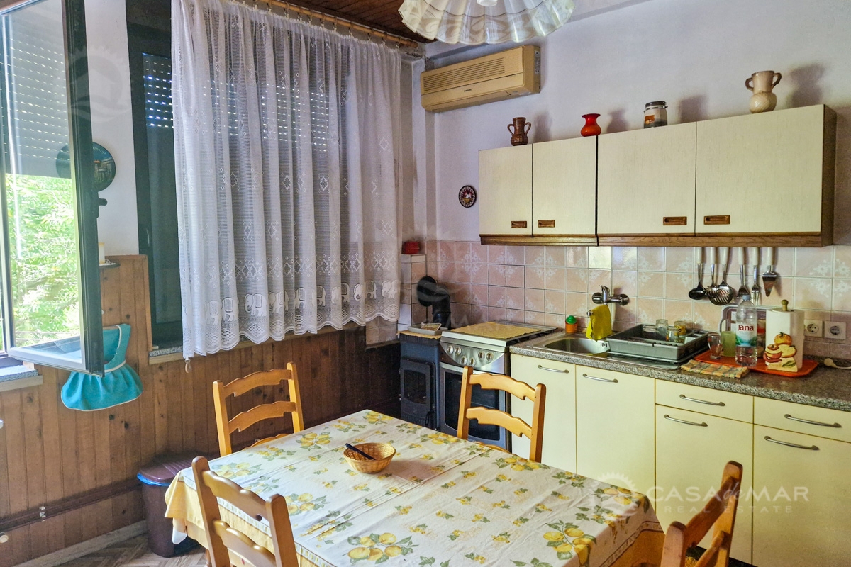 Hiša Dobrinj, 239m2