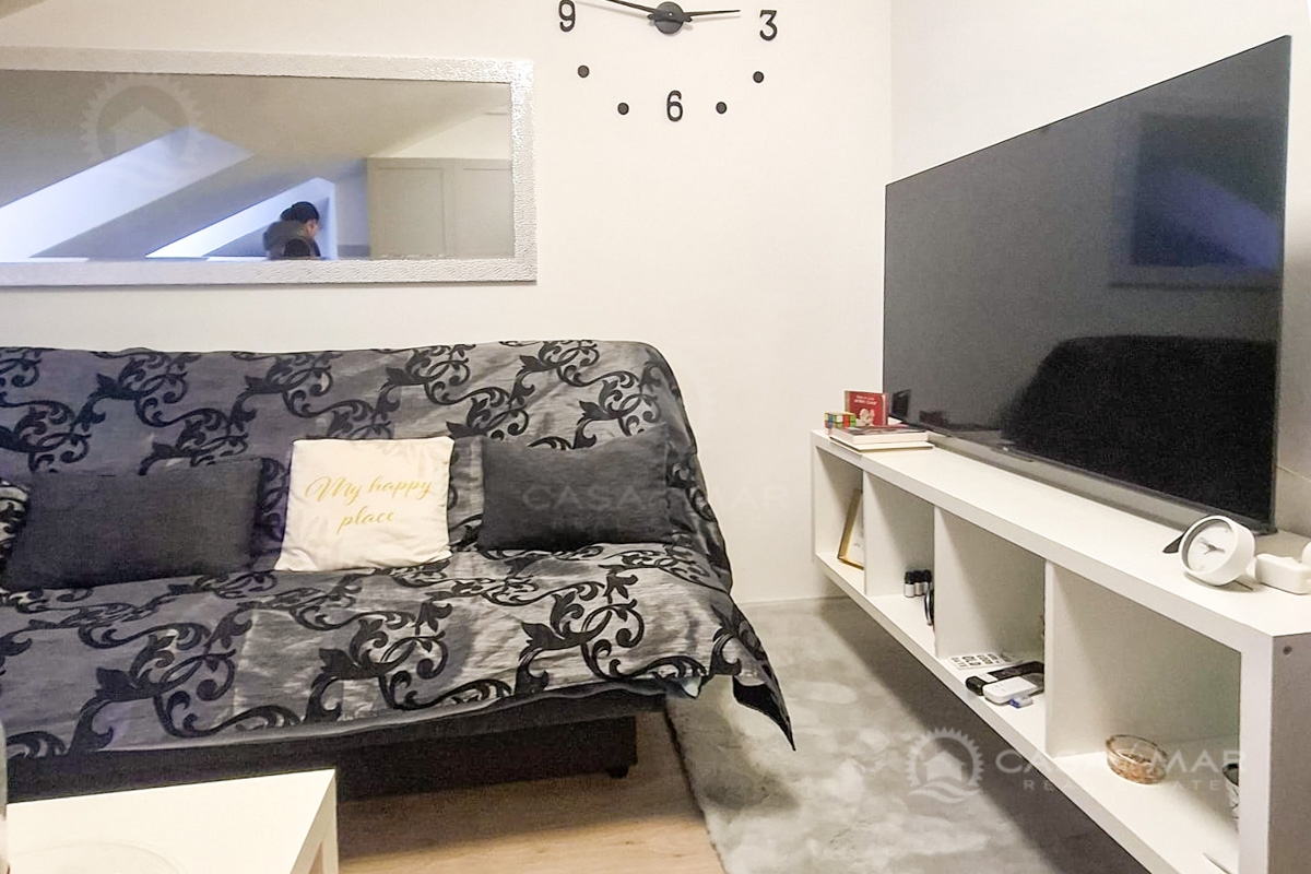 Enosobno stanovanje v Crikvenici, 500 metrov od morja!