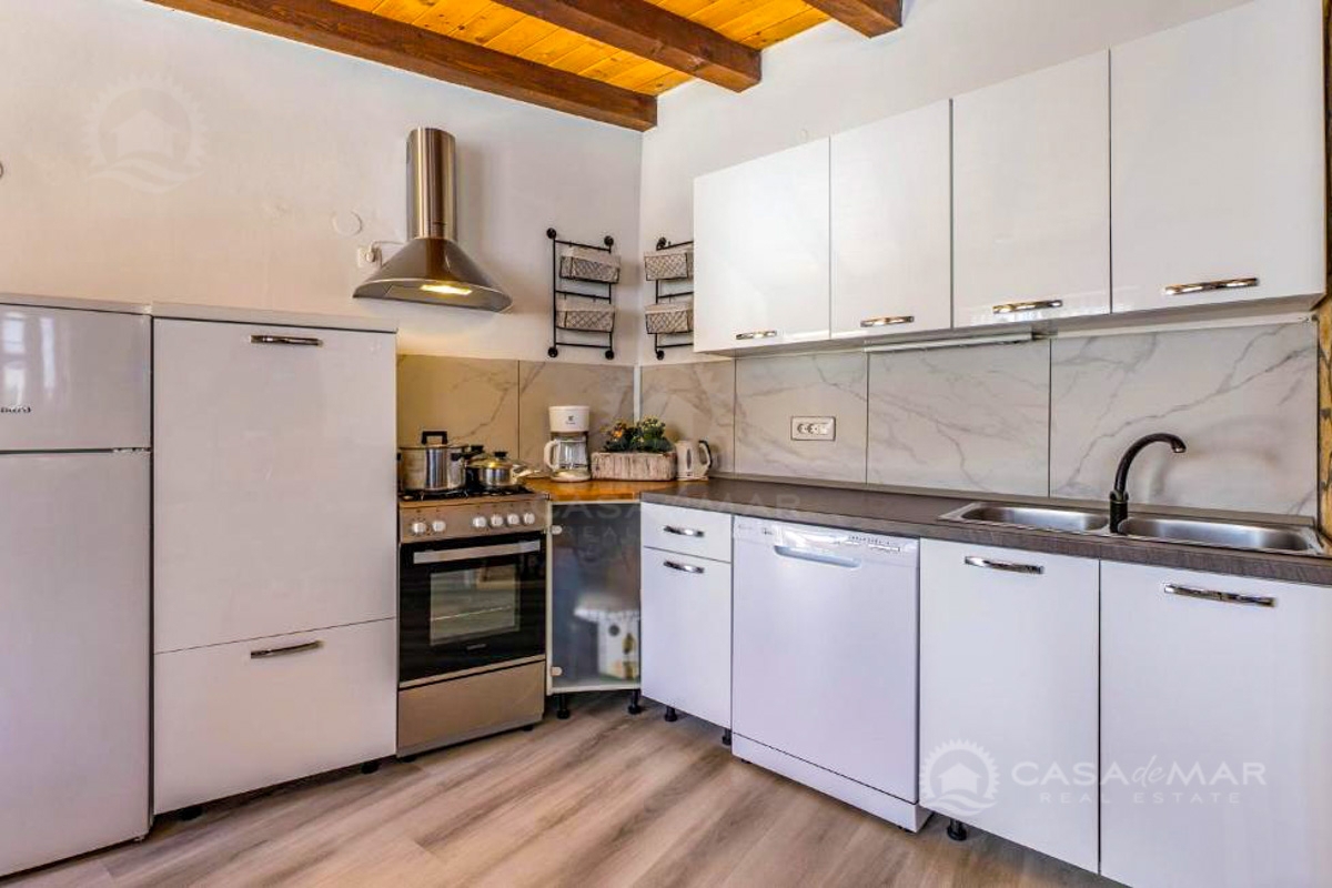 Počitniška hiša z wellnessom in pokrito teraso – Novi Vinodolski