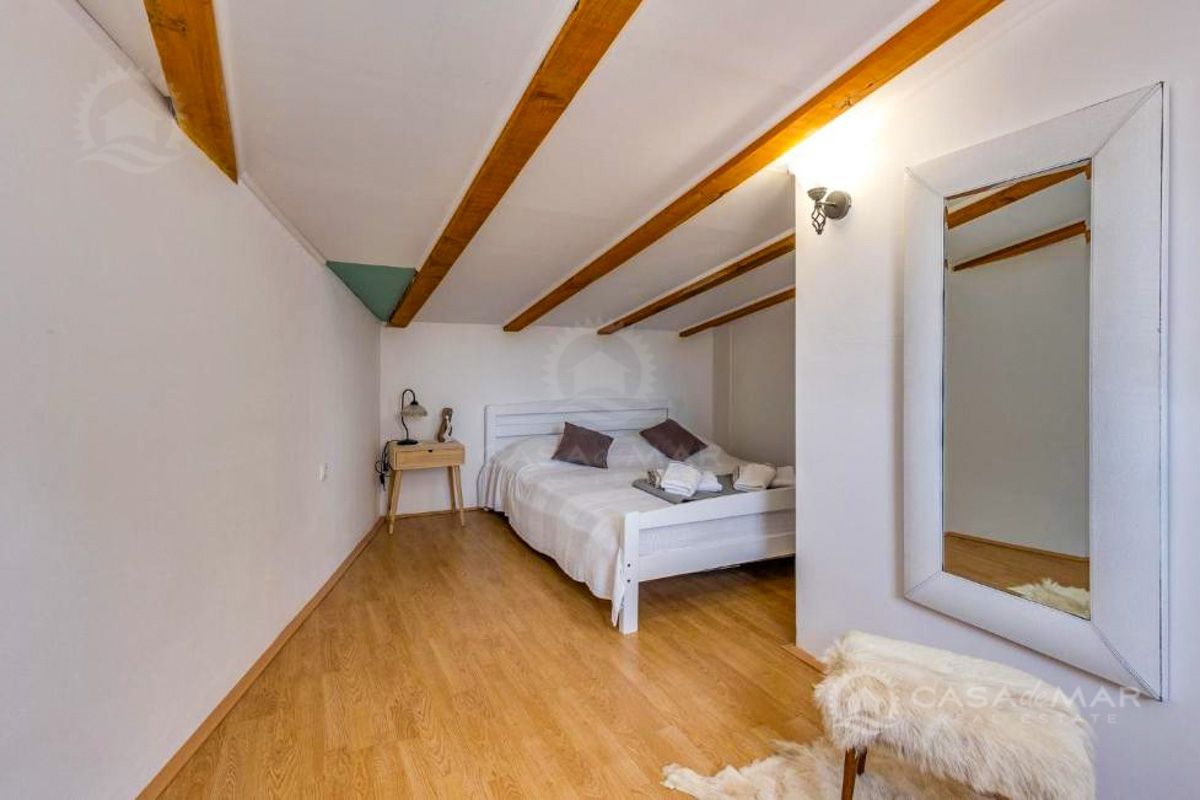 Počitniška hiša z wellnessom in pokrito teraso – Novi Vinodolski