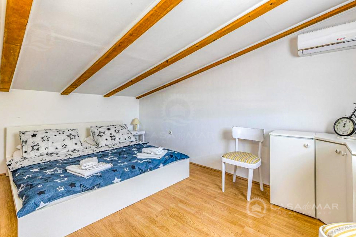 Počitniška hiša z wellnessom in pokrito teraso – Novi Vinodolski