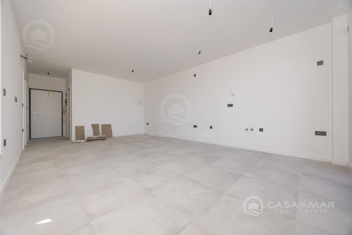 PRILOŽNOST! Apartma s panoramskim pogledom na morje, novogradnja s parkiriščem in shrambo