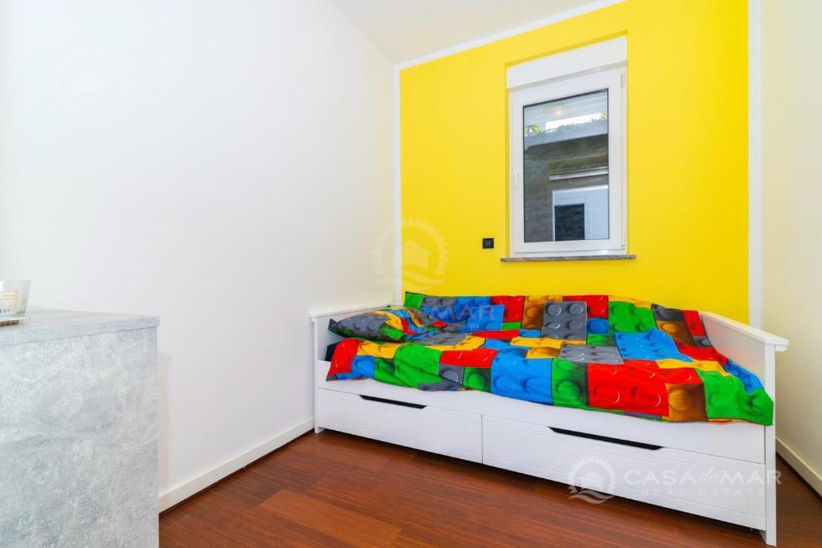 Apartma v pritličju s pogledom na morje – Crikvenica!