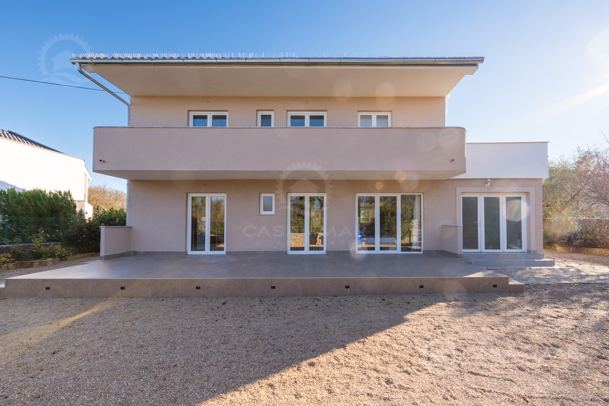 Stanovanje Dobrinj, 126m2