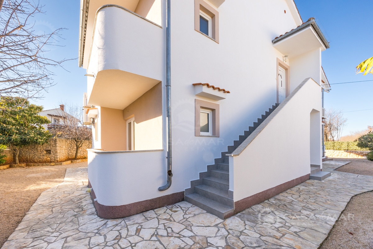 Stanovanje Dobrinj, 126m2