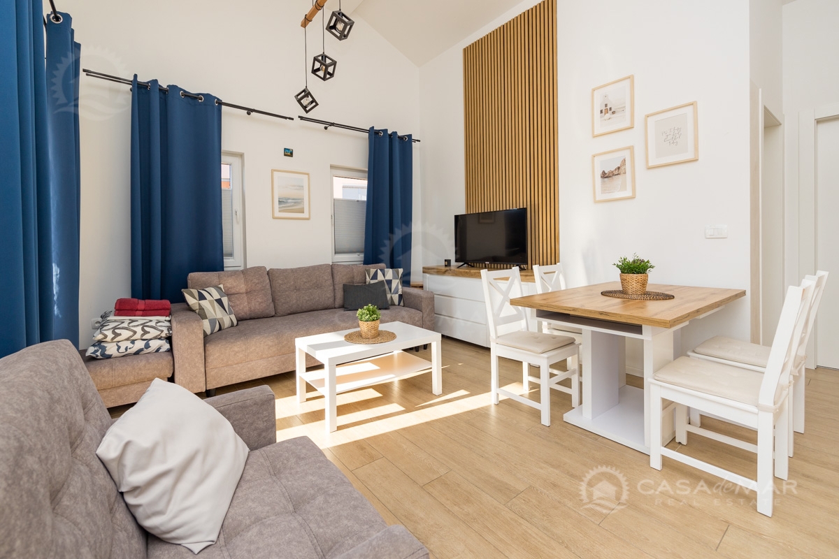 PRILOŽNOST! Sodobno in popolnoma opremljen apartma v Uvali Soline!