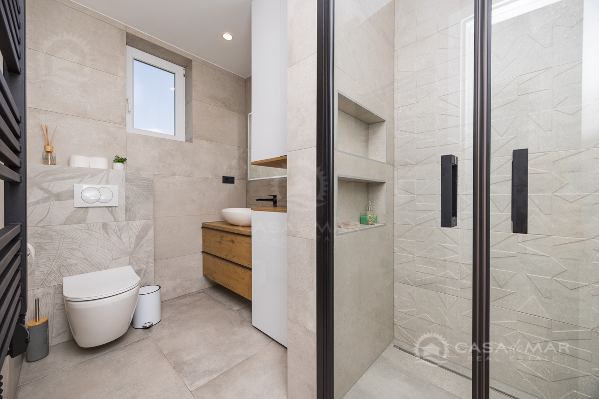 Stanovanje Malinska, Malinska-Dubašnica, 81m2