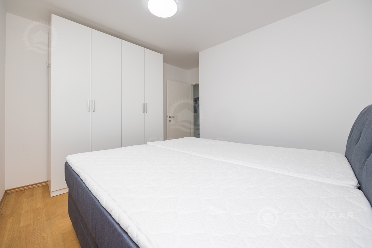 Stanovanje Malinska, Malinska-Dubašnica, 72m2
