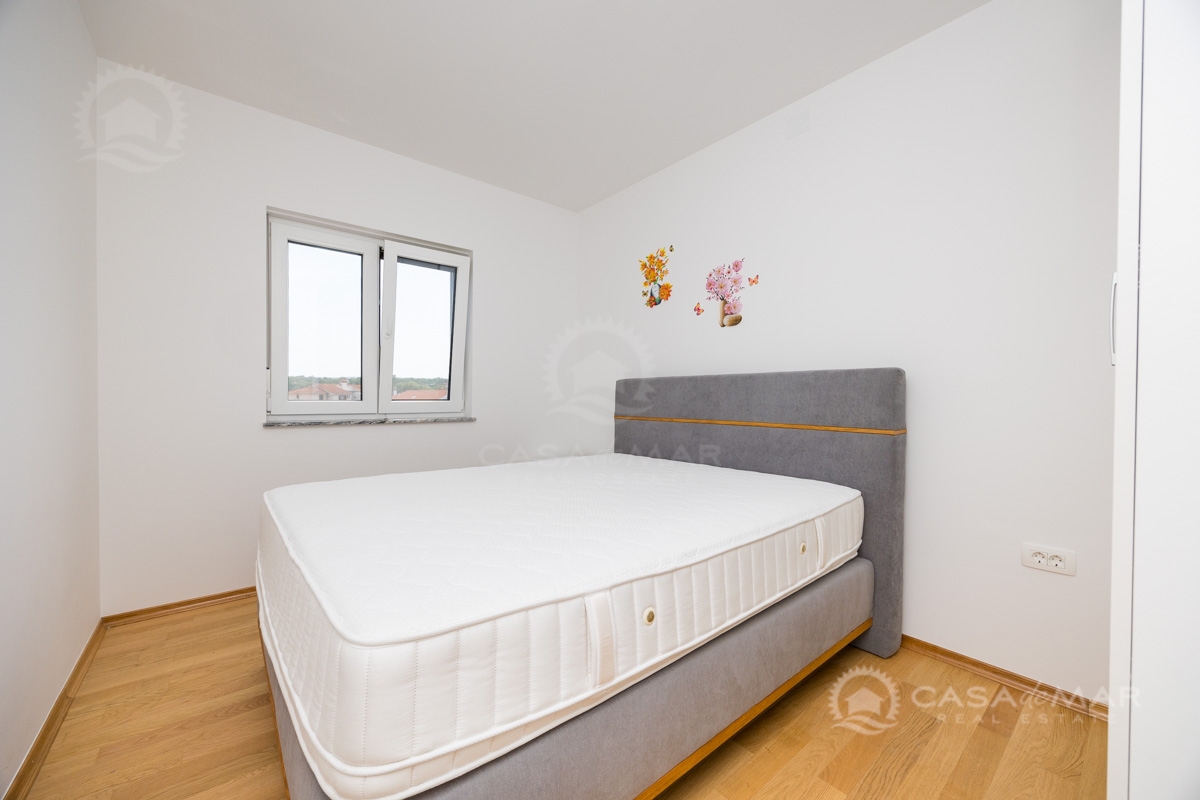 Stanovanje Malinska, Malinska-Dubašnica, 72m2