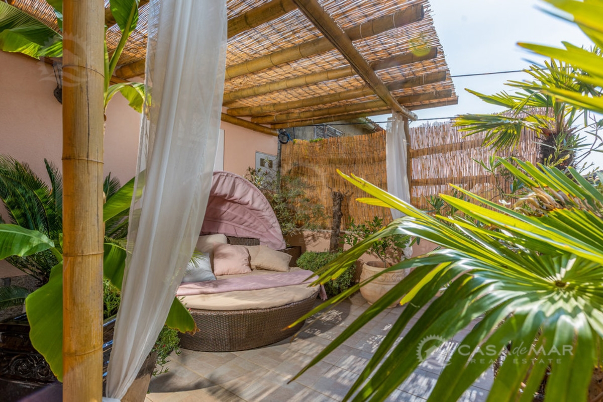 Idilična hiša z bazenom in jacuzzijem – Rustikalni šarm in udobje na otoku Krku!