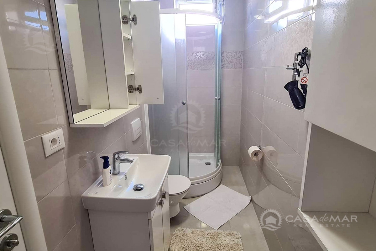 Hiša Crikvenica, 300m2