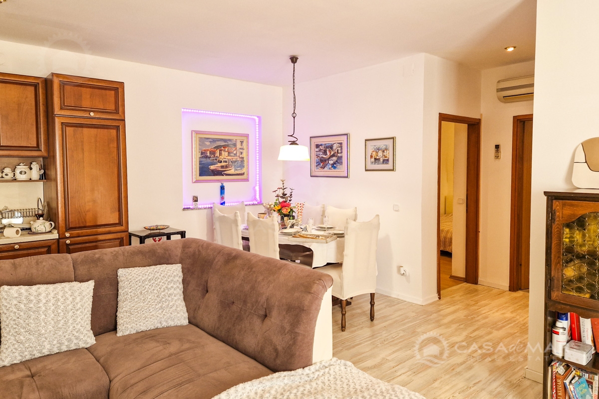 Stanovanje Malinska, Malinska-Dubašnica, 71m2