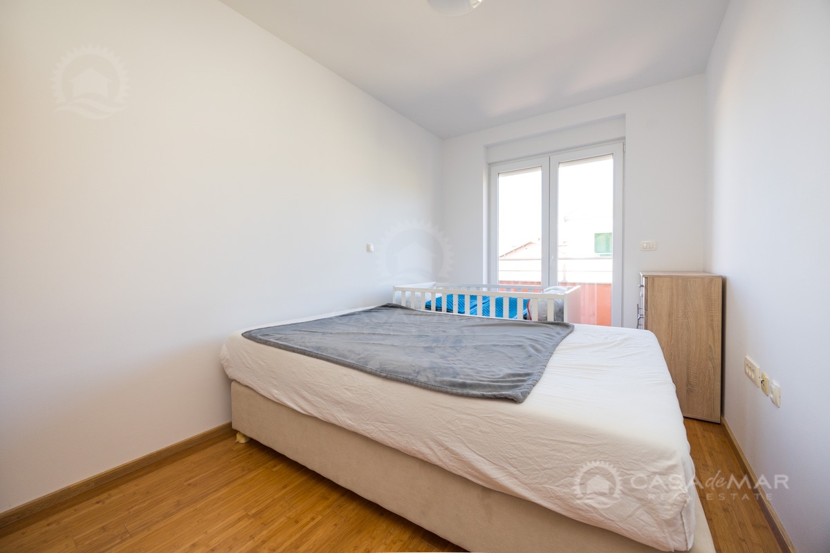 Udobno stanovanje z dvema spalnicama v Crikvenici, le 300 m od morja!