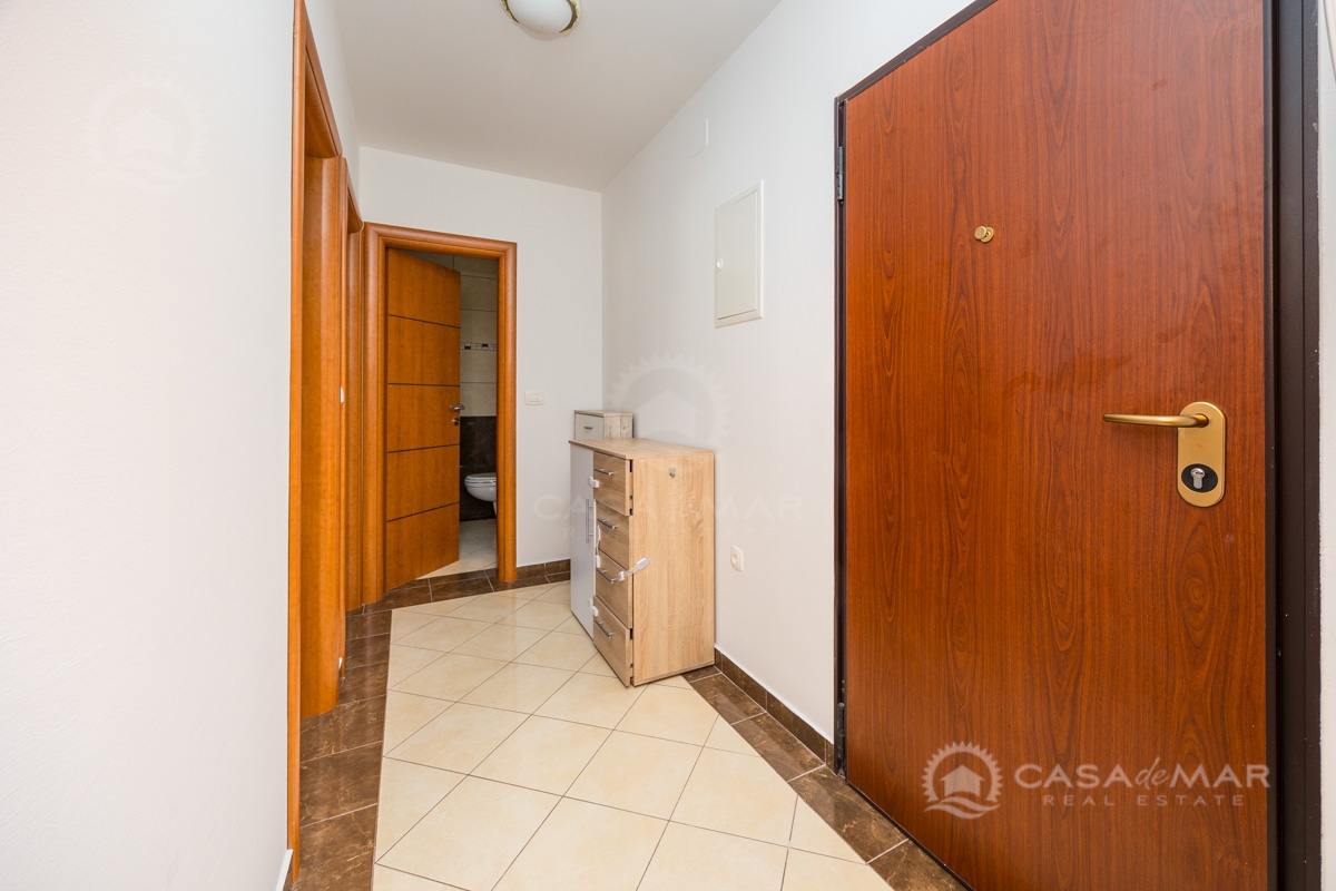 Udobno stanovanje z dvema spalnicama v Crikvenici, le 300 m od morja!