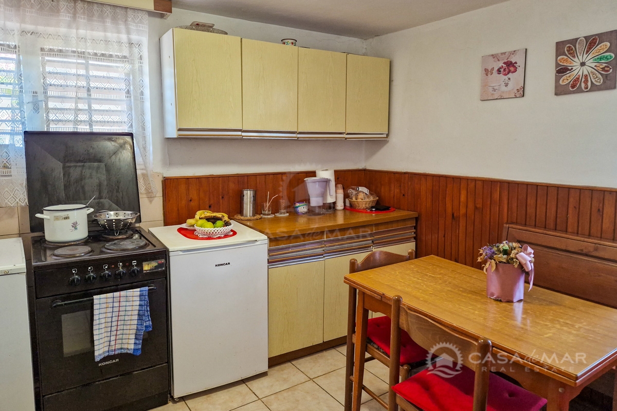 Hiša Vrbnik, 90m2