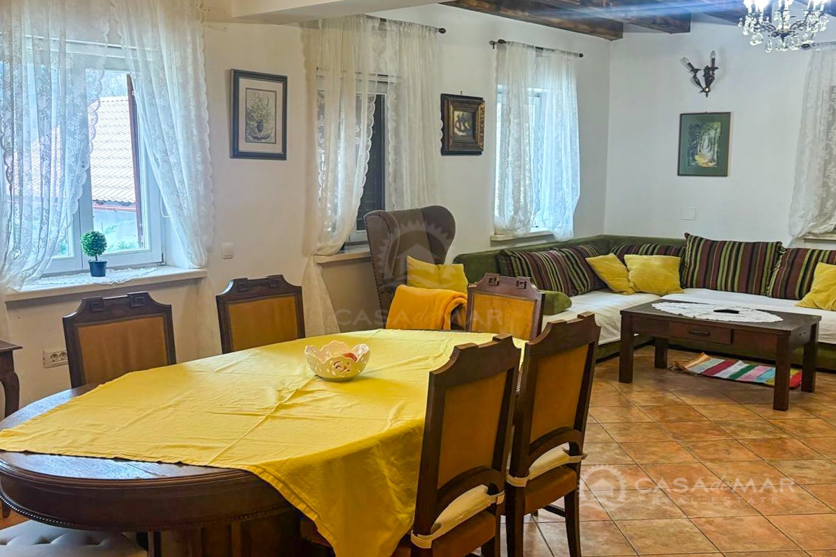 Hiša Novi Vinodolski, 208m2