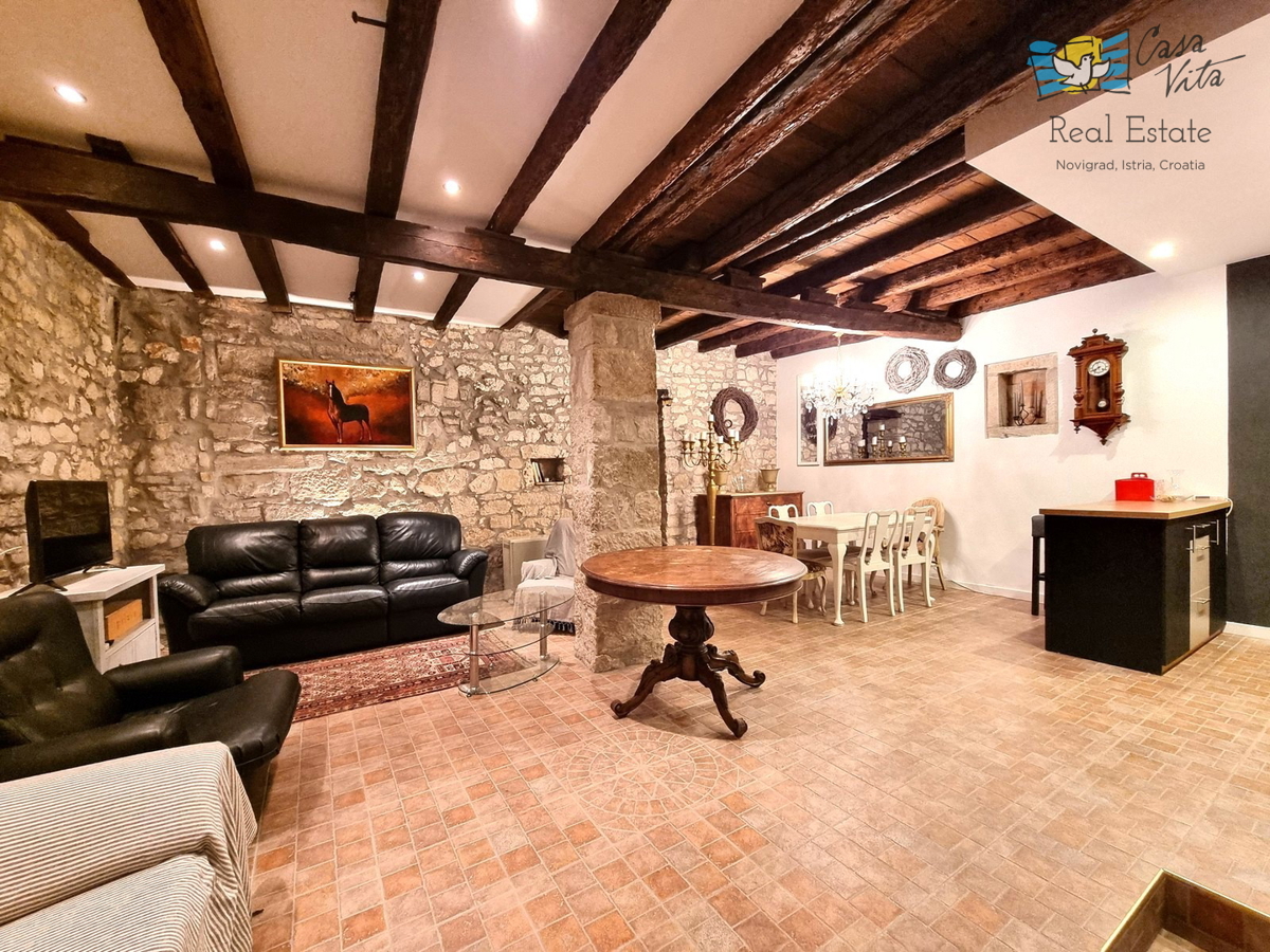 Istra, Poreč - Šarmantna kamnita hiša z dvema stanovanjema!