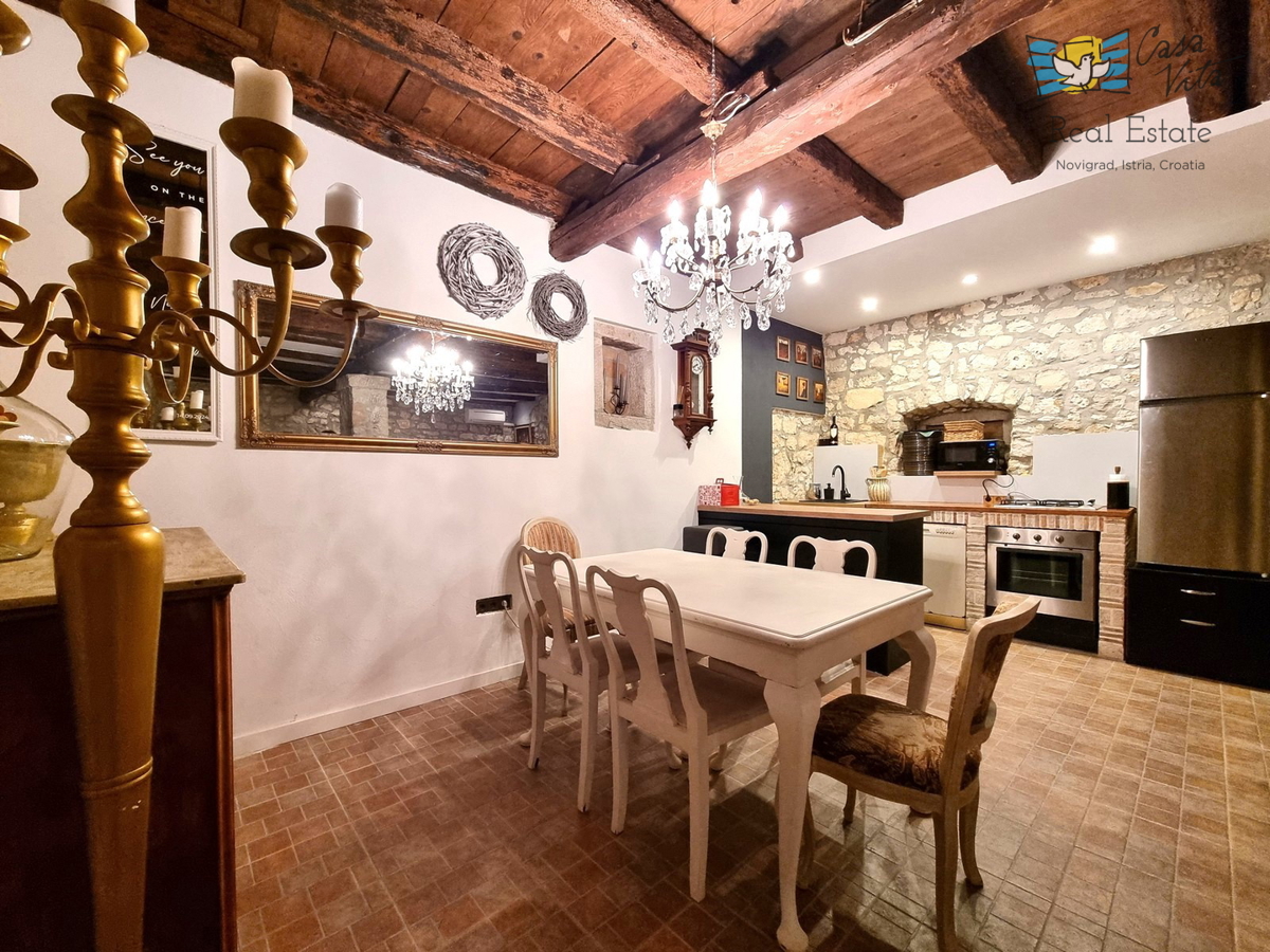 Istra, Poreč - Šarmantna kamnita hiša z dvema stanovanjema!